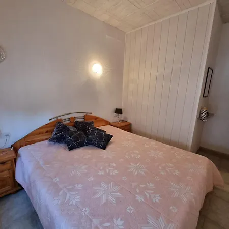L Houstalou Villa Vidreres