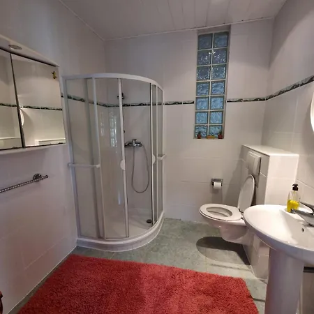 L Houstalou Villa Vidreres