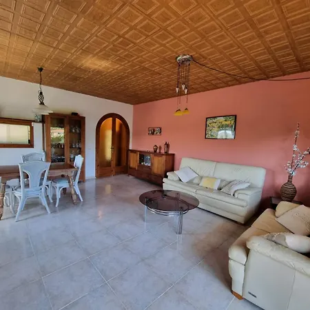 Villa L Houstalou *