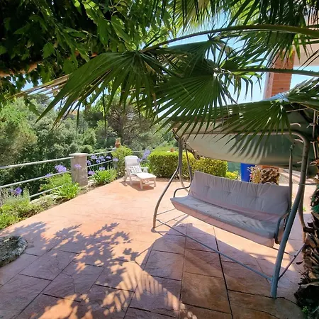 Villa L Houstalou *